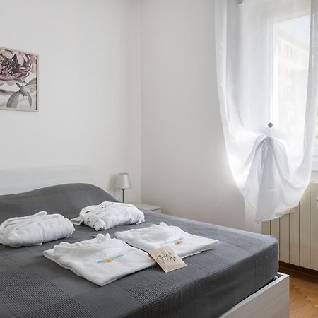 The Black Swan Apartamento Trieste Exterior foto