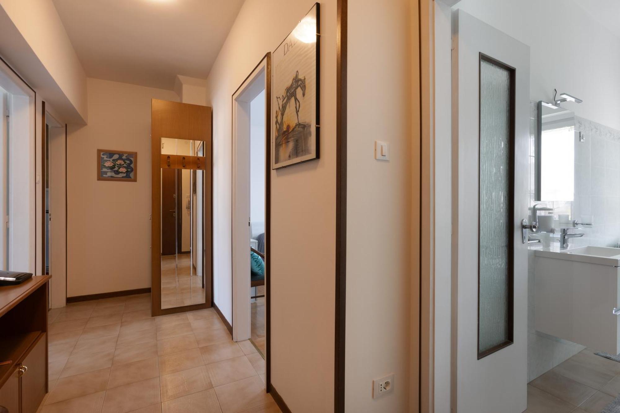 The Black Swan Apartamento Trieste Exterior foto